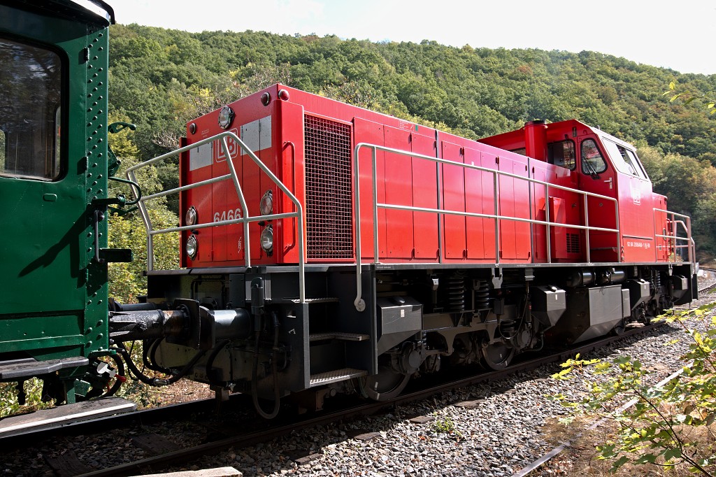 spoorweg spoorwegen hdr ns trein treinen locomotief verkeer transport openbaar vervoer spoor stoomlocomotief station